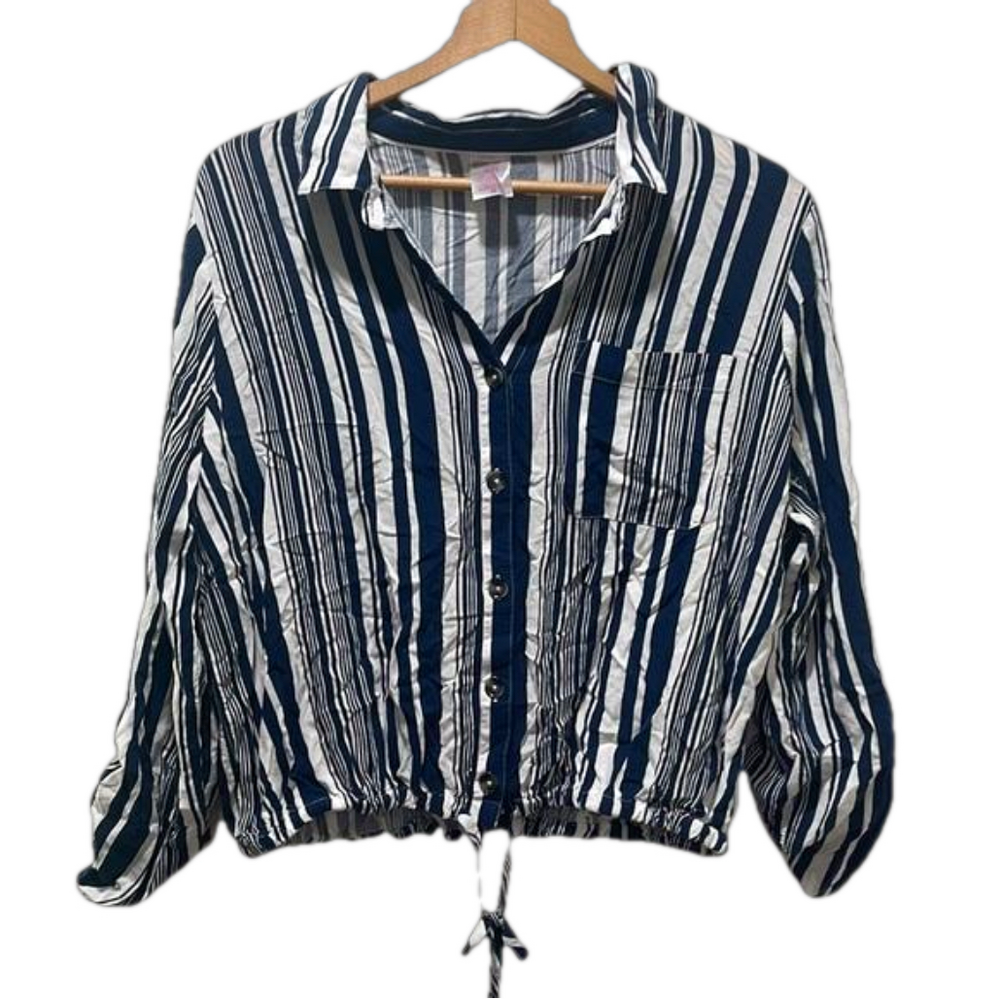 No boundaries blue and white striped top size XL 15-17 GUC